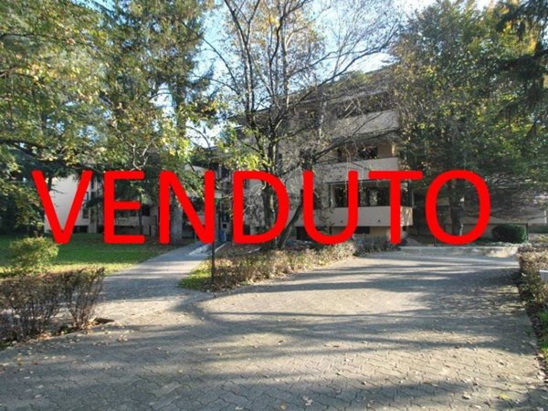 appartamento in vendita a Vimercate in zona Centro Storico