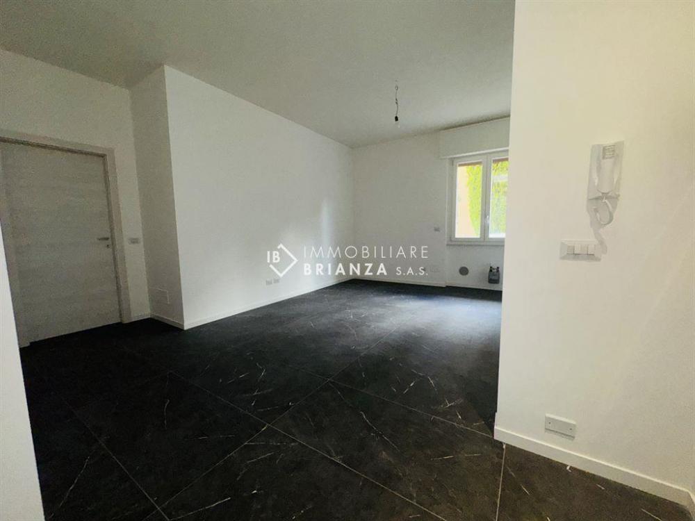 appartamento in vendita a Vimercate in zona Centro Storico