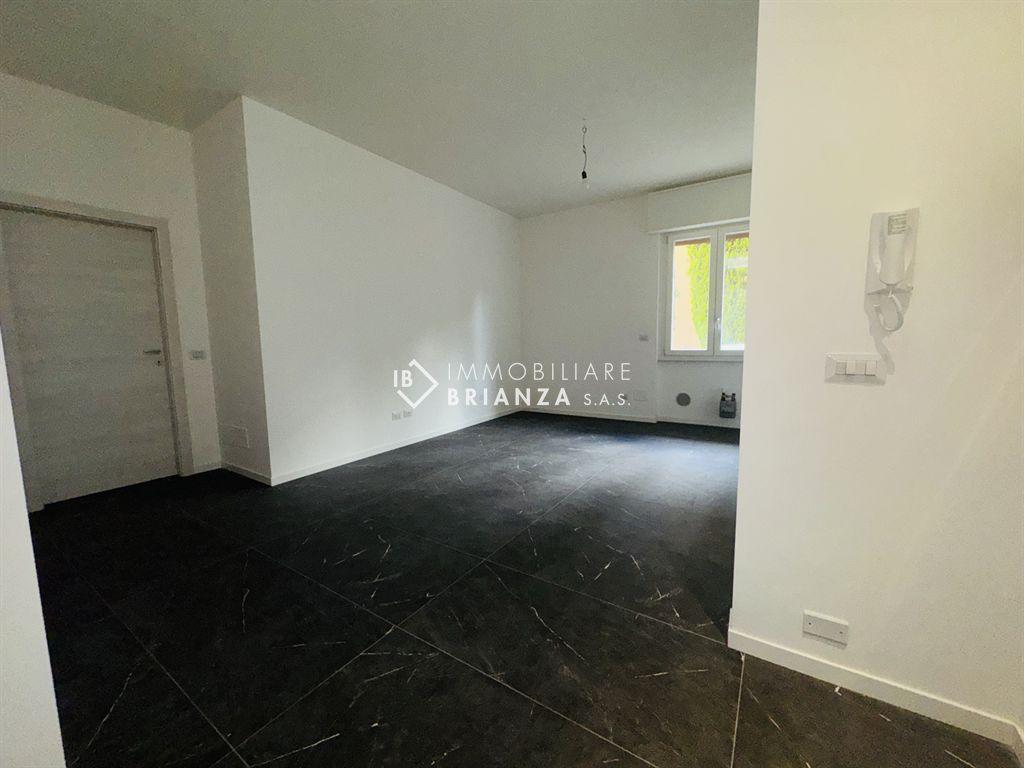 appartamento in vendita a Vimercate in zona Centro Storico