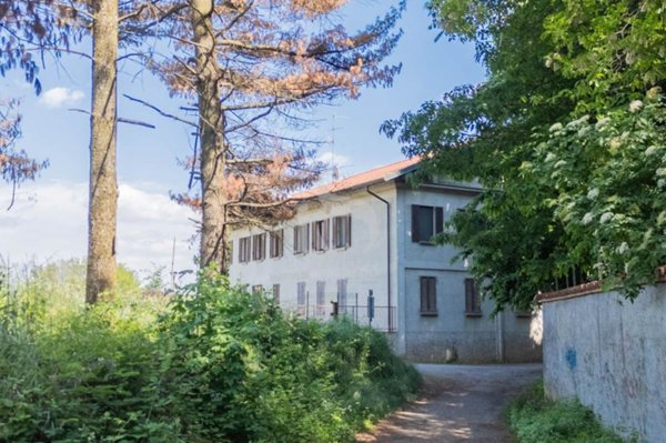 appartamento in vendita a Vimercate in zona Oreno