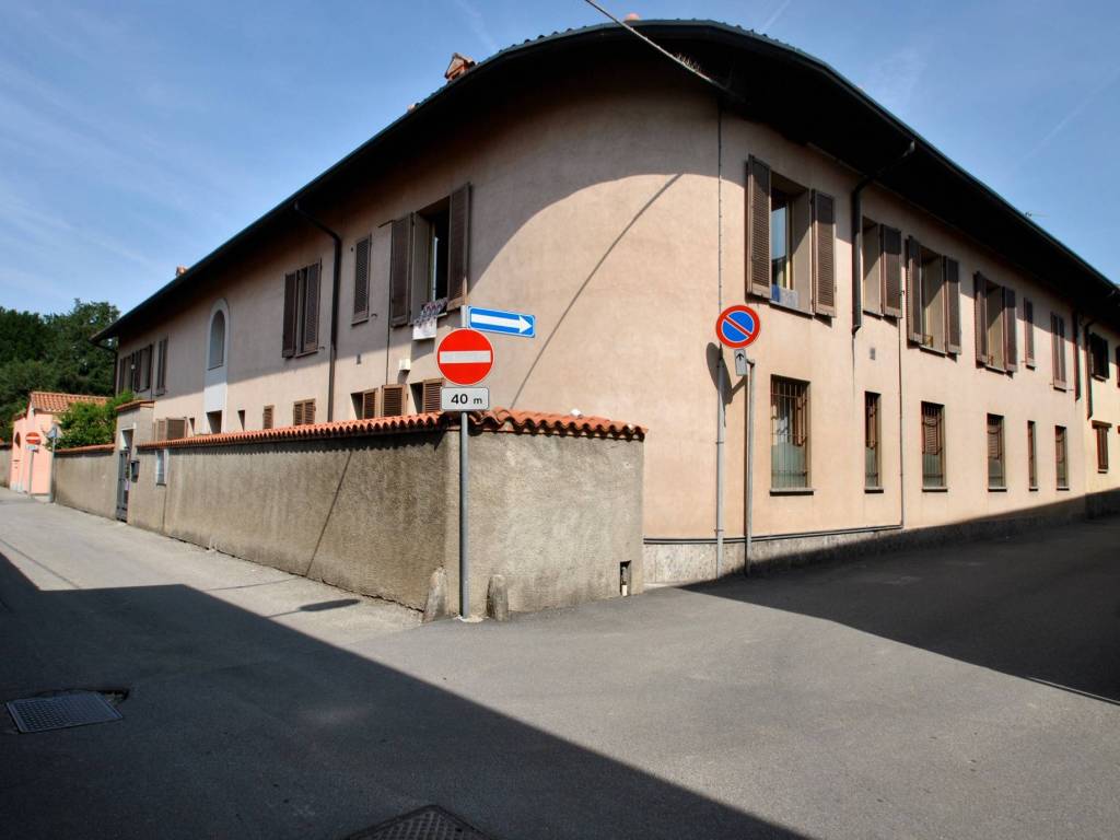 appartamento in vendita a Vimercate in zona Oreno
