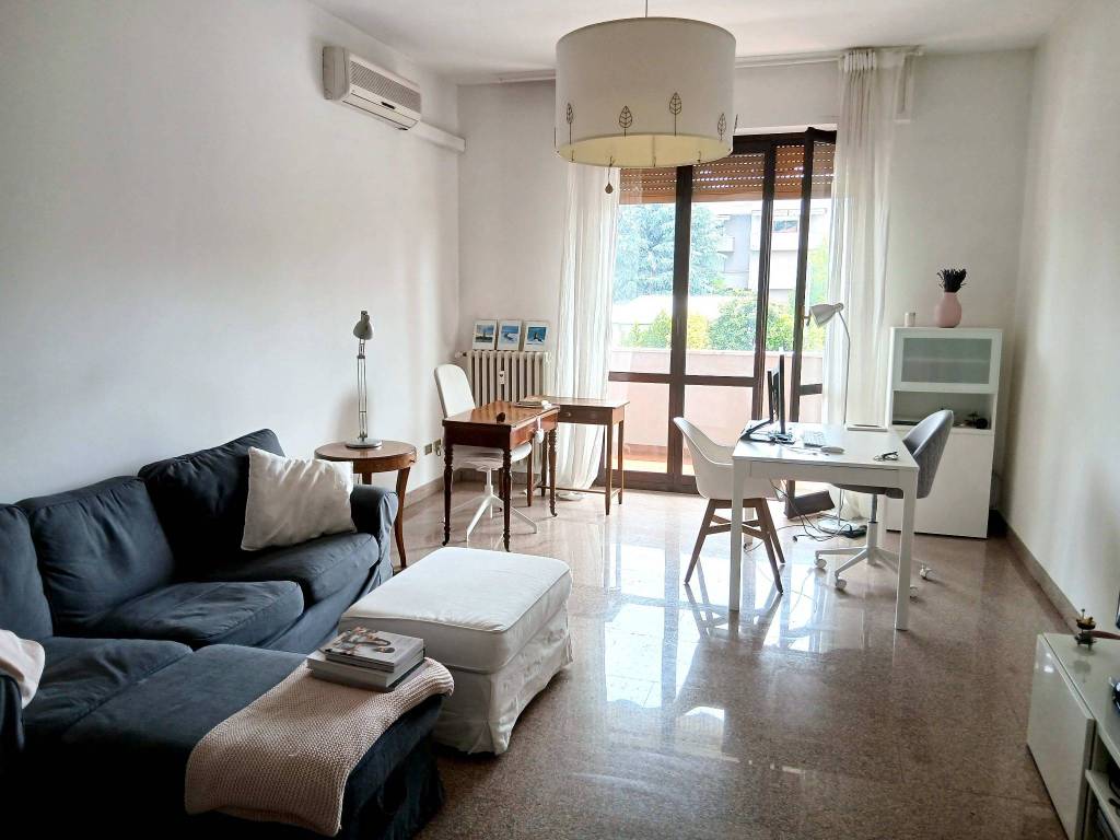 appartamento in vendita a Vimercate