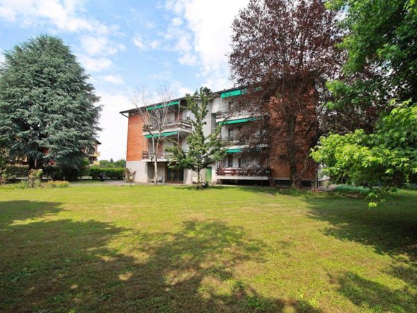 appartamento in vendita a Vimercate in zona Oreno