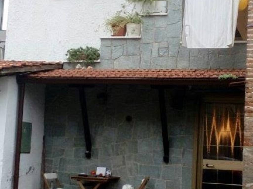 appartamento in vendita a Vimercate in zona Ruginello / Oldaniga