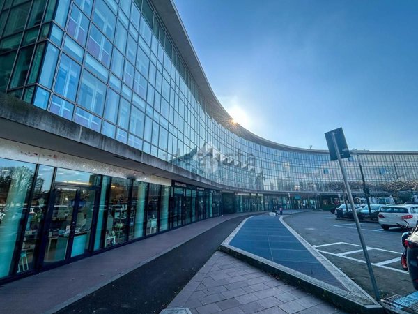 ufficio in vendita a Vimercate