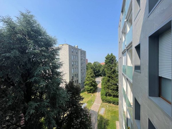 appartamento in vendita a Vimercate