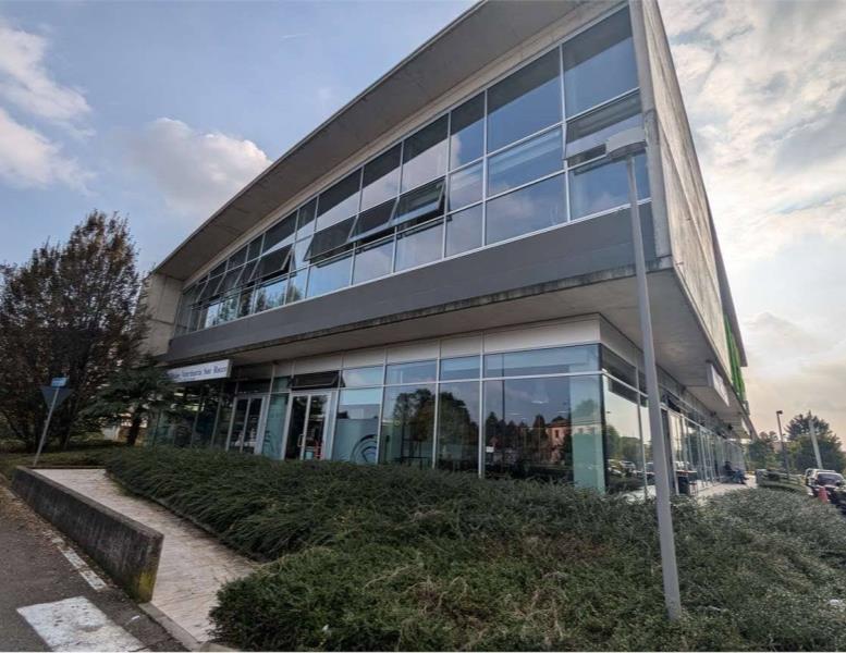ufficio in vendita a Vimercate