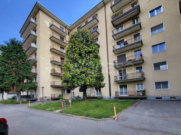 appartamento in vendita a Vimercate in zona Centro Storico