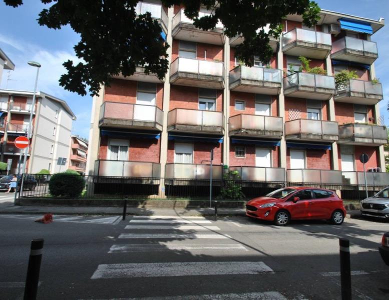 appartamento in vendita a Vimercate in zona Centro Storico