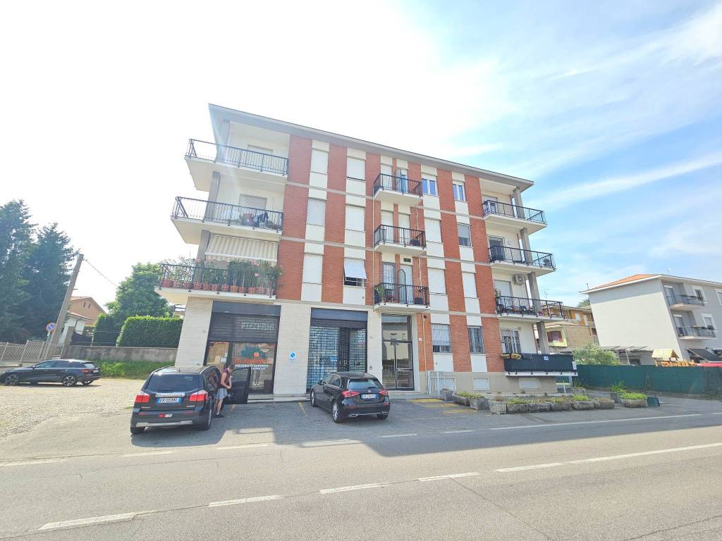 appartamento in vendita a Vimercate in zona Ruginello / Oldaniga