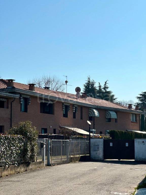 appartamento in vendita a Vimercate