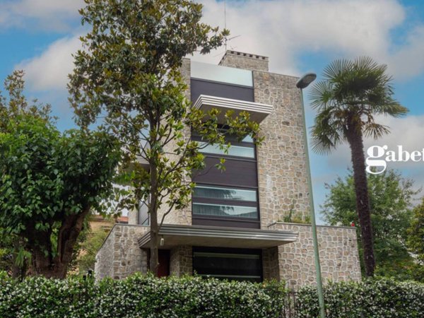 casa indipendente in vendita a Vimercate in zona Oreno