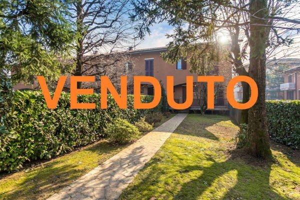 casa indipendente in vendita a Vimercate in zona Centro Storico