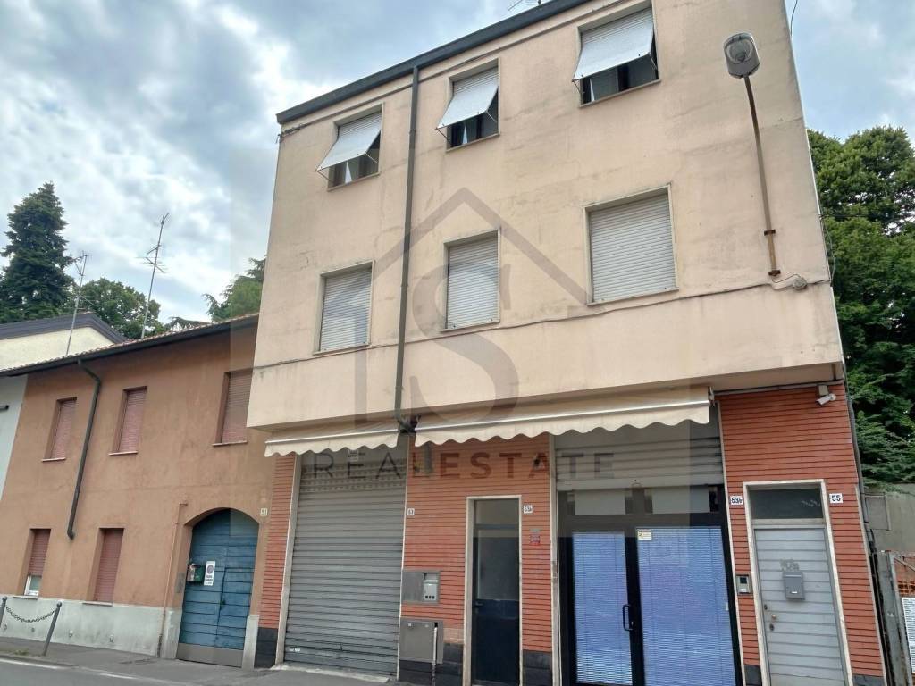 negozio in vendita a Vimercate