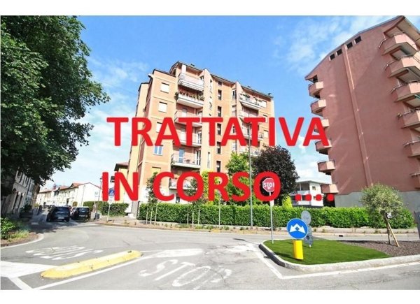 appartamento in vendita a Vimercate in zona Centro Storico