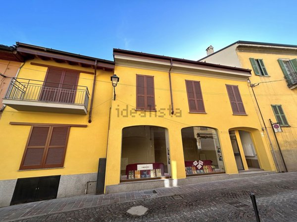 appartamento in vendita a Vimercate in zona Centro Storico