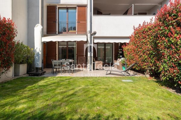 appartamento in vendita a Vimercate in zona Centro Storico