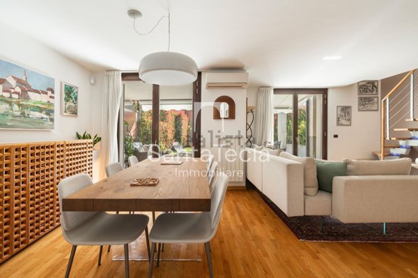 appartamento in vendita a Vimercate in zona Centro Storico