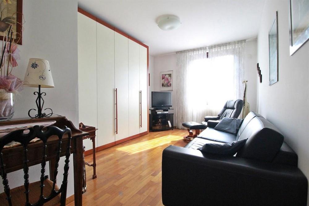appartamento in vendita a Vimercate in zona Centro Storico