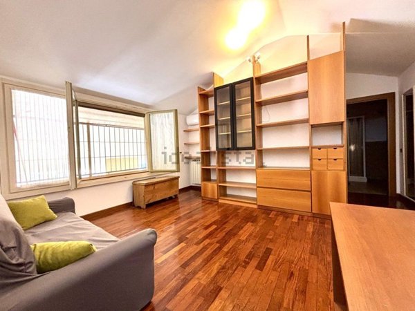 appartamento in vendita a Vimercate in zona Centro Storico