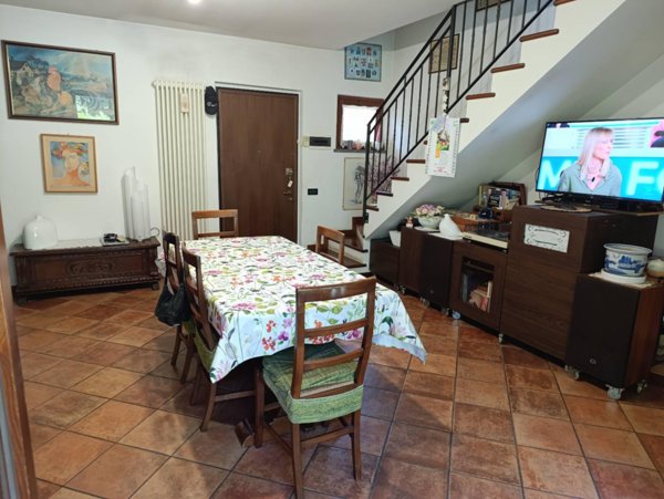 casa indipendente in vendita a Vimercate in zona Centro Storico