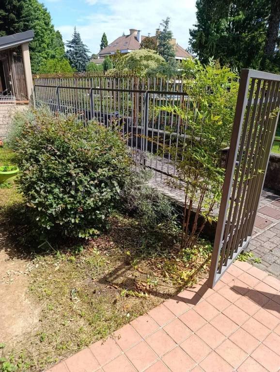 casa indipendente in vendita a Vimercate in zona Centro Storico