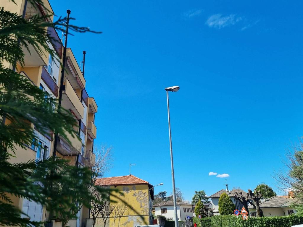 appartamento in vendita a Vimercate in zona Centro Storico