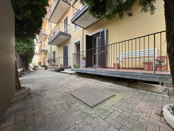 appartamento in vendita a Vimercate in zona Oreno