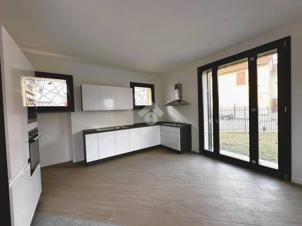 appartamento in vendita a Vimercate in zona Velasca