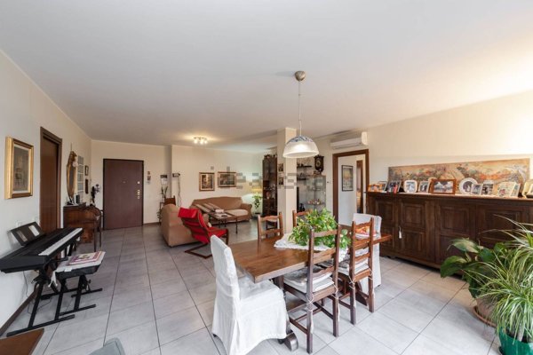 appartamento in vendita a Vimercate