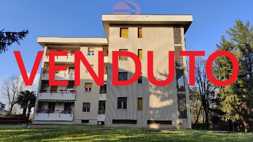 appartamento in vendita a Vimercate in zona Centro Storico