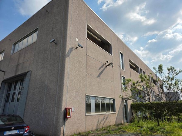 ufficio in vendita a Vimercate