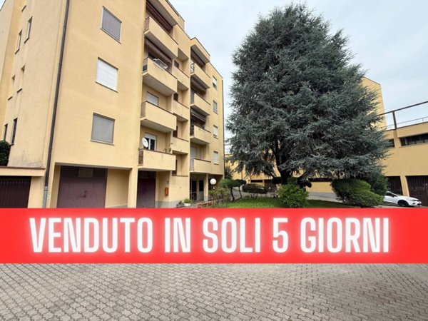 appartamento in vendita a Vimercate in zona Centro Storico