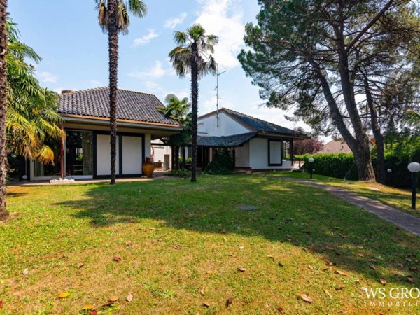 casa indipendente in vendita a Vimercate
