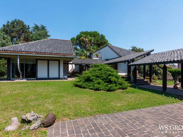 casa indipendente in vendita a Vimercate