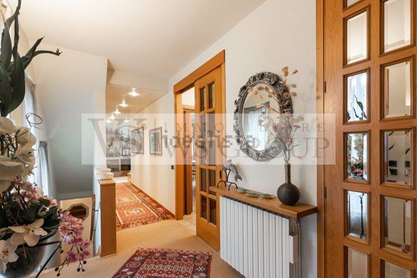 casa indipendente in vendita a Vimercate