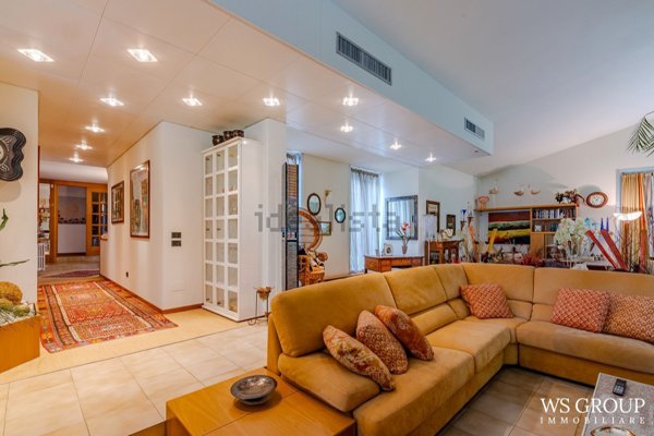 casa indipendente in vendita a Vimercate