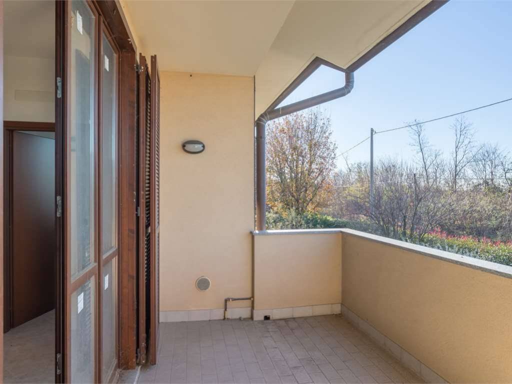 appartamento in vendita a Vimercate in zona Velasca