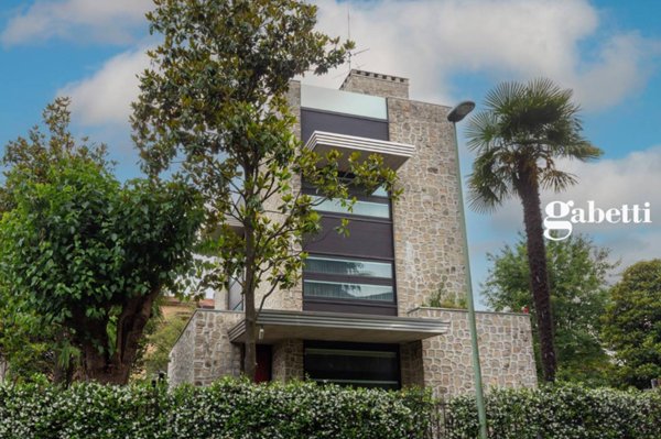 casa indipendente in vendita a Vimercate in zona Oreno