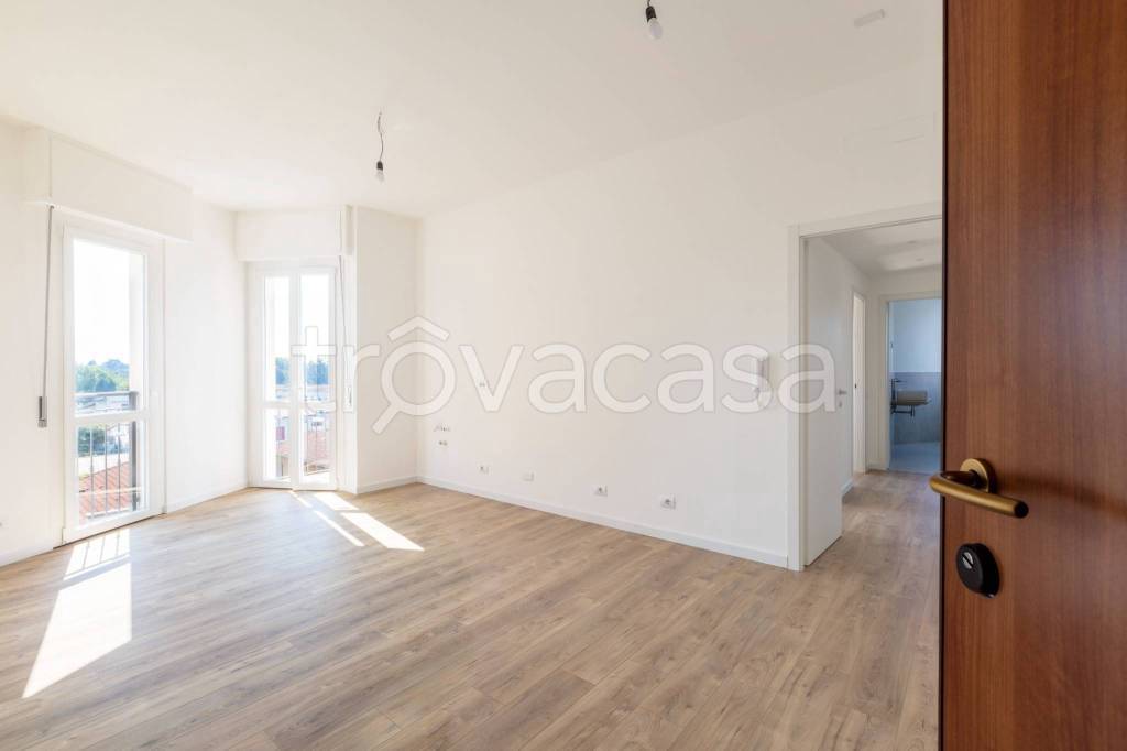 appartamento in vendita a Vimercate in zona Centro Storico