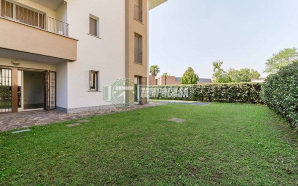 appartamento in vendita a Vimercate
