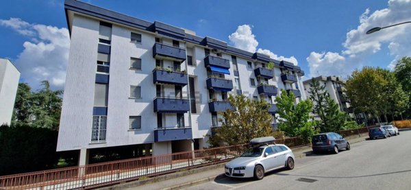 appartamento in vendita a Vimercate