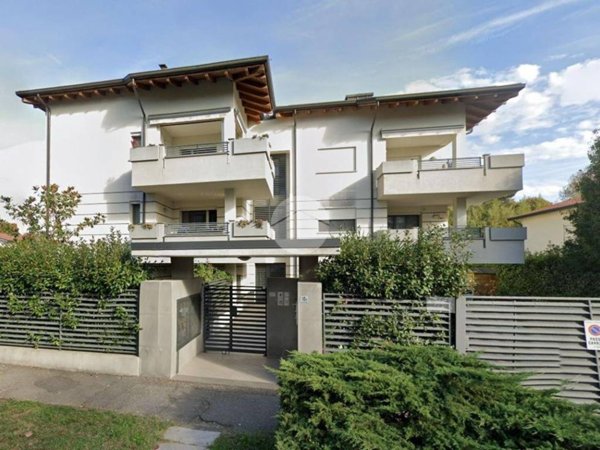 appartamento in vendita a Vimercate