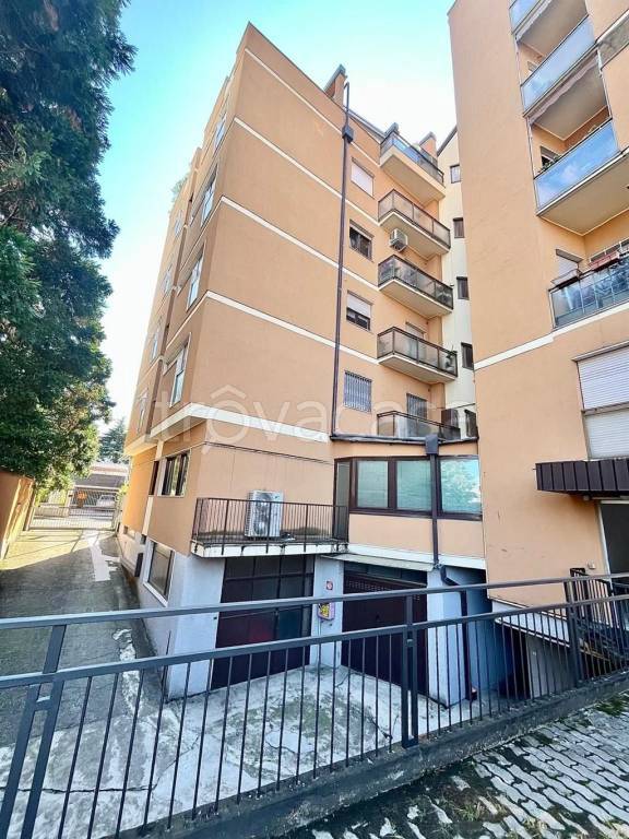 appartamento in vendita a Vimercate