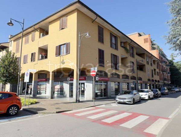 appartamento in vendita a Vimercate in zona Centro Storico