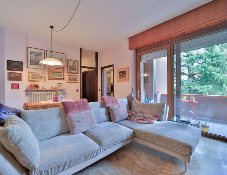 appartamento in vendita a Vimercate in zona Centro Storico