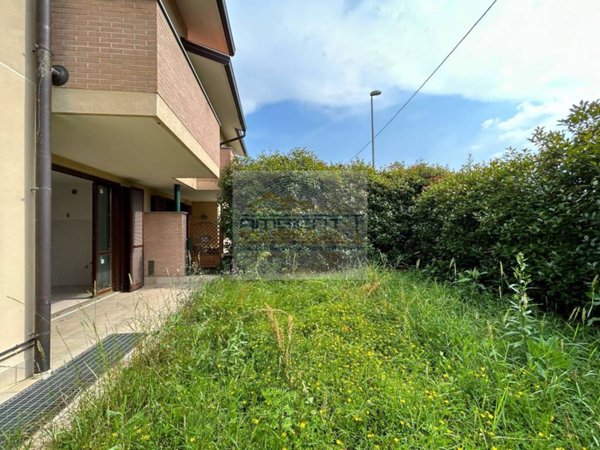 appartamento in vendita a Vimercate in zona Oreno