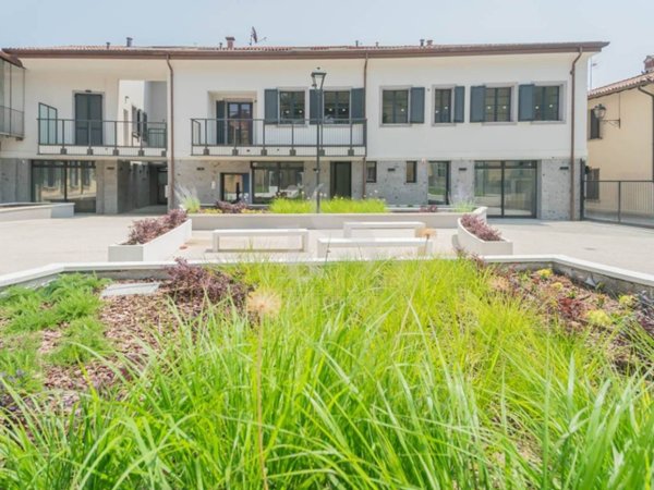 appartamento in vendita a Vimercate