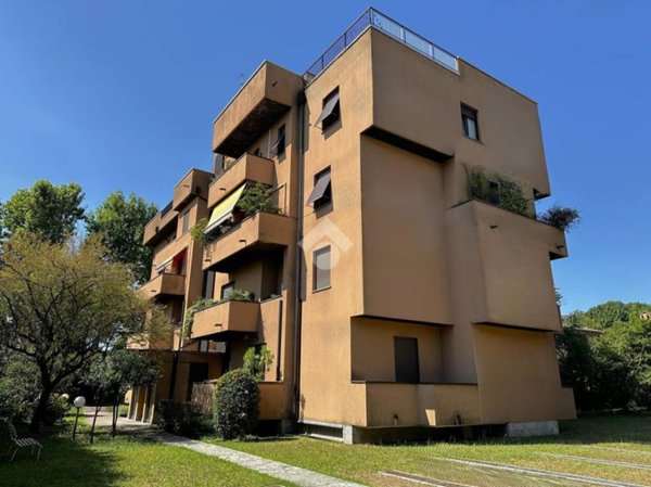 appartamento in vendita a Vimercate