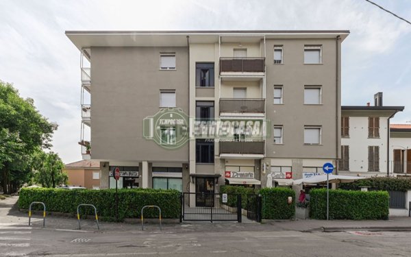 appartamento in vendita a Vimercate in zona Ruginello / Oldaniga